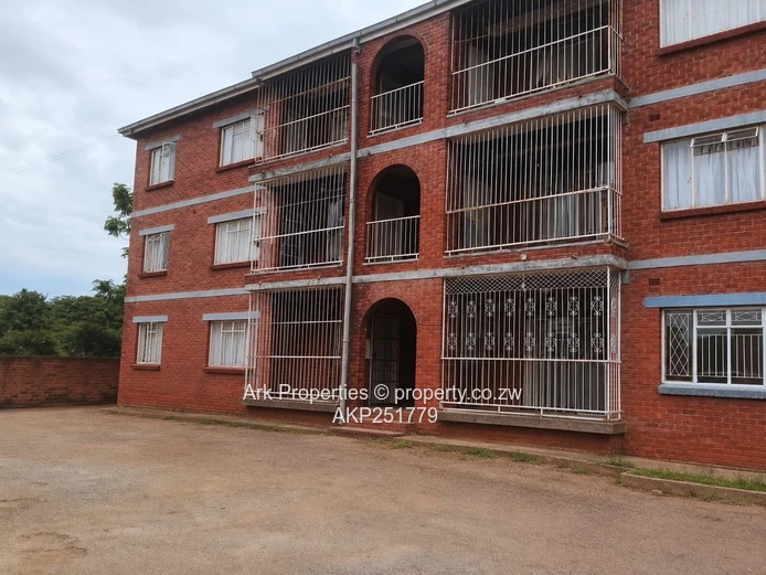 Zambezi Flat For Rental - Mabelreign