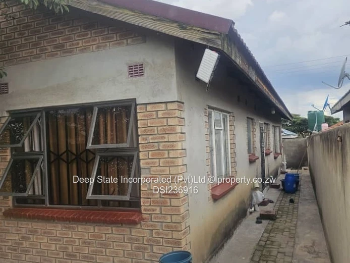Chitungwiza house for sale 