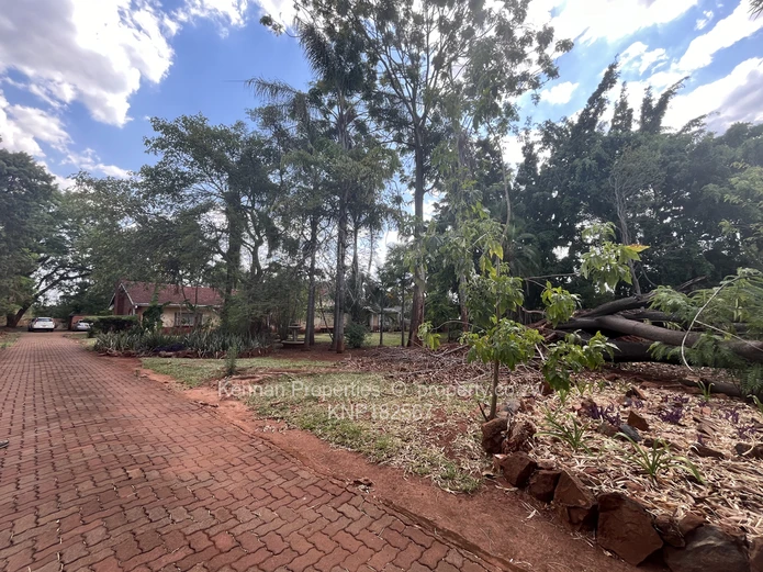 Prime location - development potential!