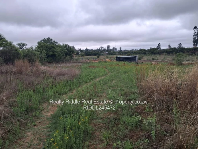 Prime 800 sqm Commercial Plot on Rusape Main Road