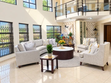 6 Bedroom House