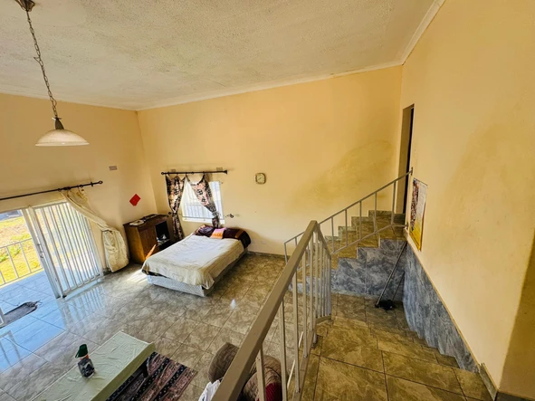 6 Bedroom House