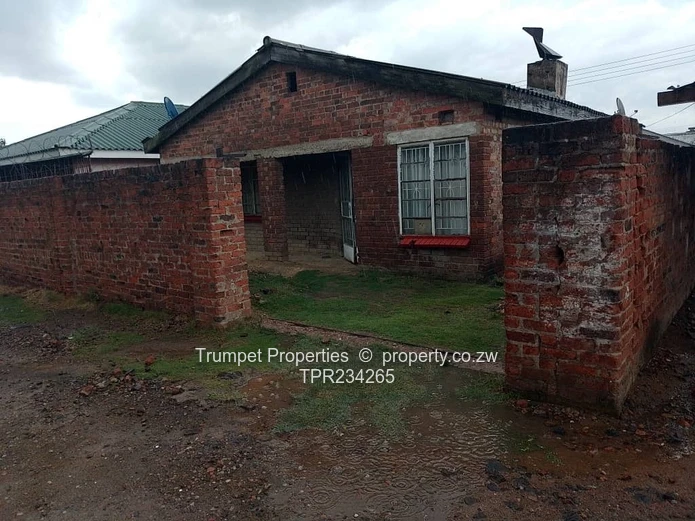 5-Bed Family Home in Budiriro — Walled with Verandah (Sole Mandate)
