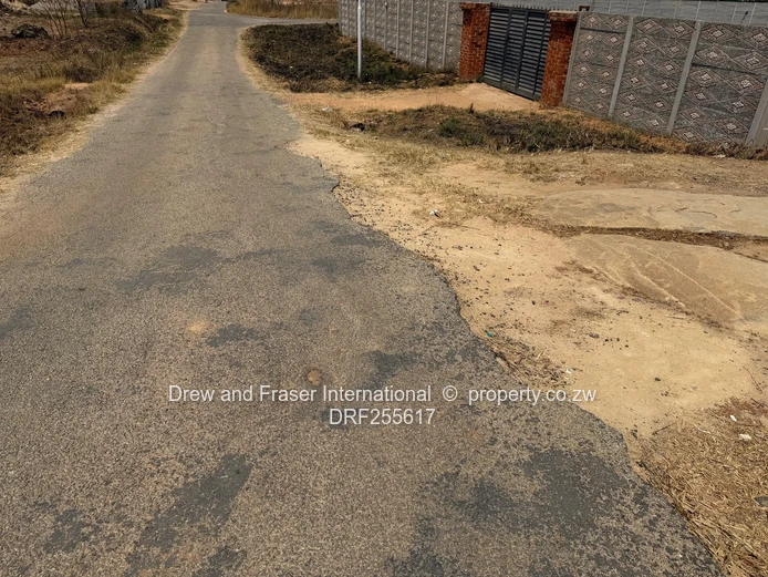 2-Bed cottage on 2000m² with Garage Zimre Park for sale $68k