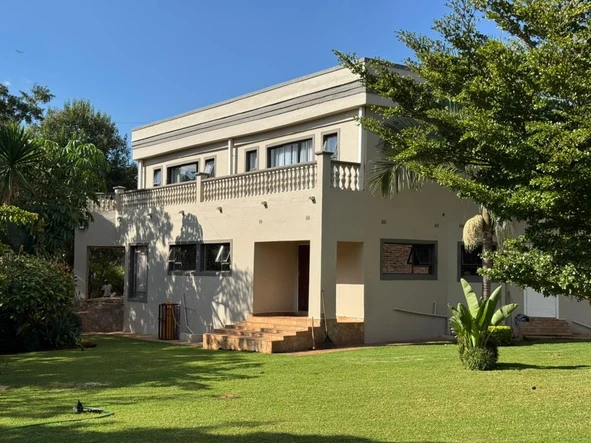 6 Bedroom House