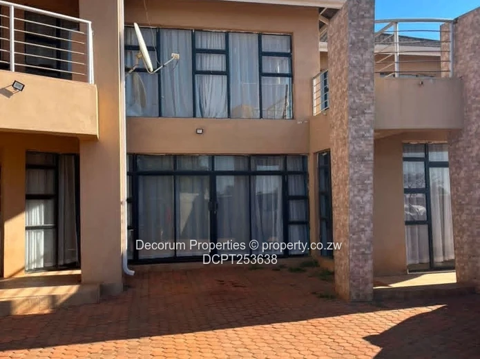 Gletwyn – Luxurious Double-Storey House For Sale (Sole Mandate)