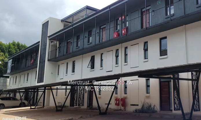 Stunning executive apartment (Sole Mandate)