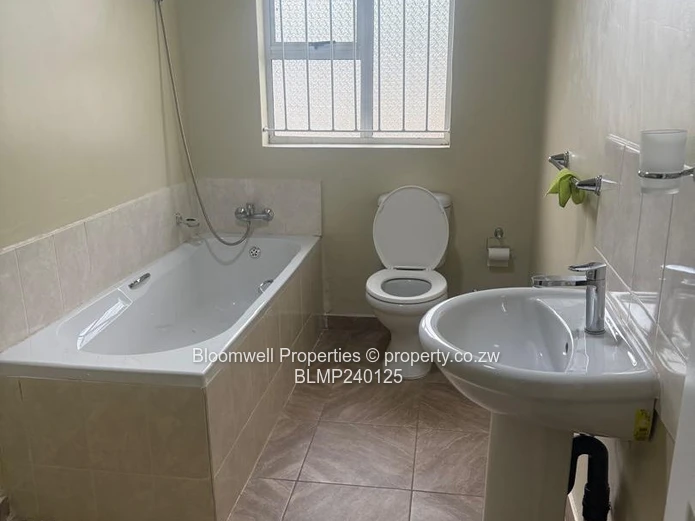 Newly built 3 bed cottage (Sole Mandate)