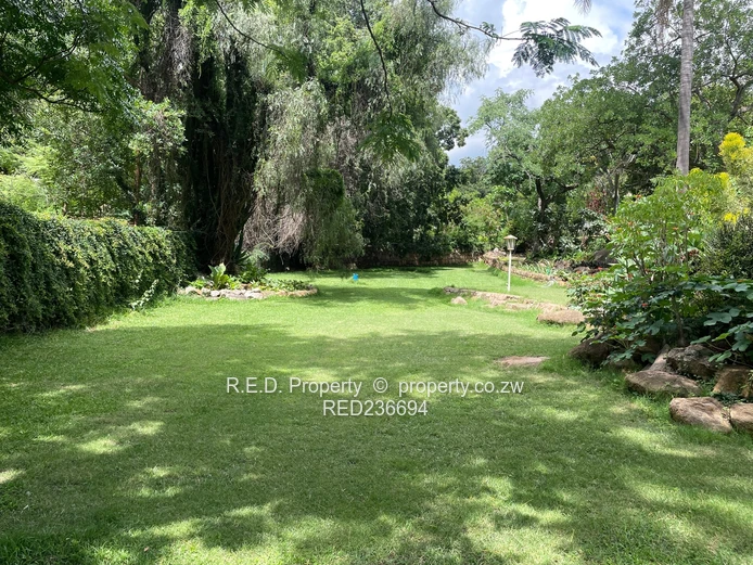 Character-filled Split-level Living In Burnside!