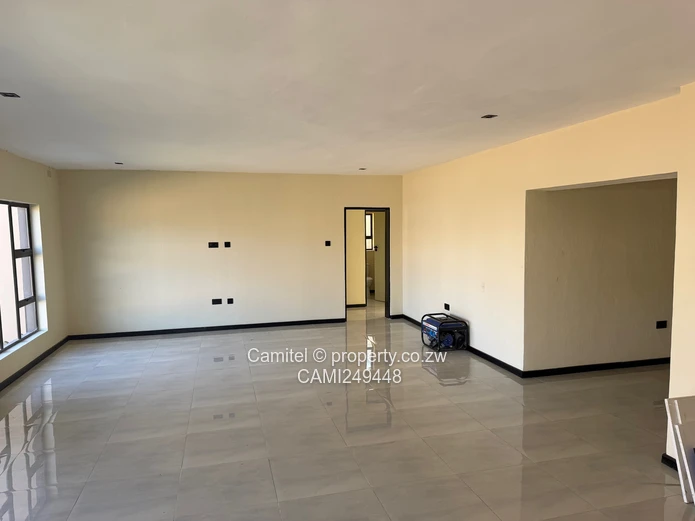 Arlington 4-Bed Townhouse Complex - Solar & 24hr Security