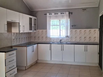 2 Bedroom Garden Flat