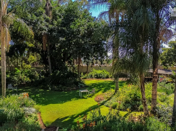 3 Bedroom Flat & Apartment