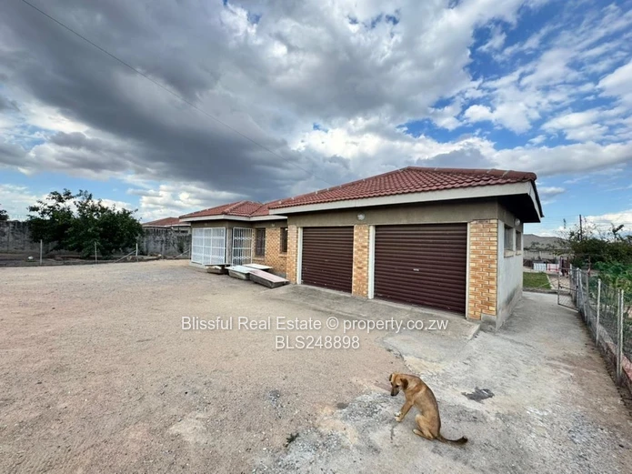 4 Bedroomed House For Sale in sunway city Ruwa