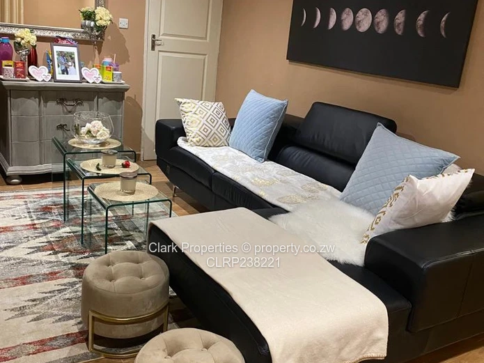 Modern Home! Ready to move in! (Sole Mandate)