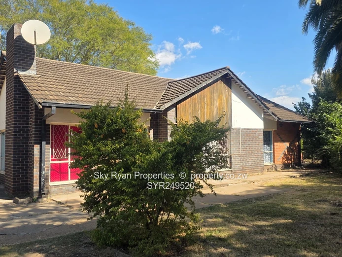 Golden Oldie Marlbrough House For Sale