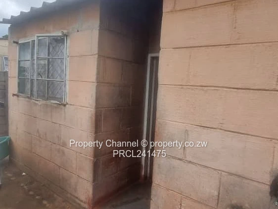 Core House in New Mabvuku, Harare South -  Council Cession no Deeds