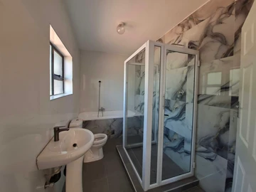 3 Bedroom Garden Flat