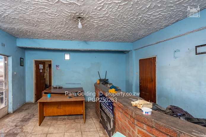 Industrial Warehouse For Sale In Willowvale