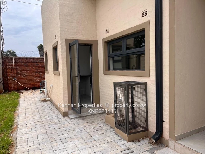 3 Bedroomed Unit Available to Rent!