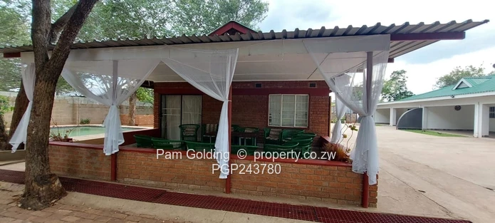 Townhouse Cluster Victoria Falls