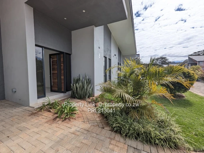 Upmarket 3 Bed Townhouse For Sale In Greendale