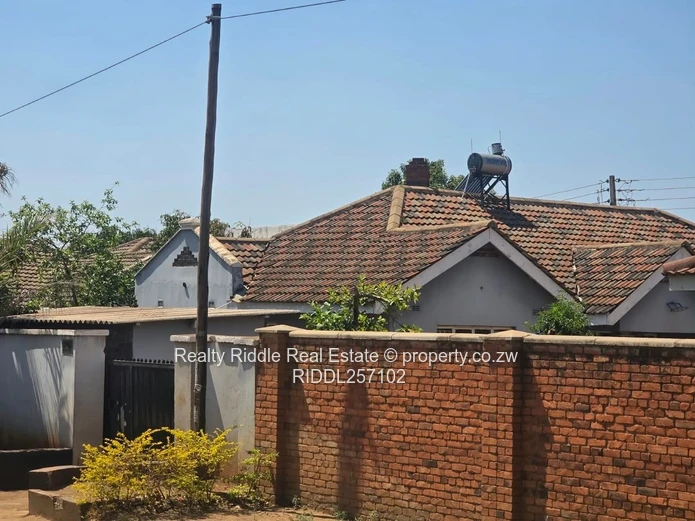 Bloomingdale solid 3 beds house for sale