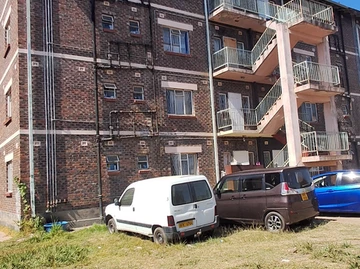 3 Bedroom Flat & Apartment
