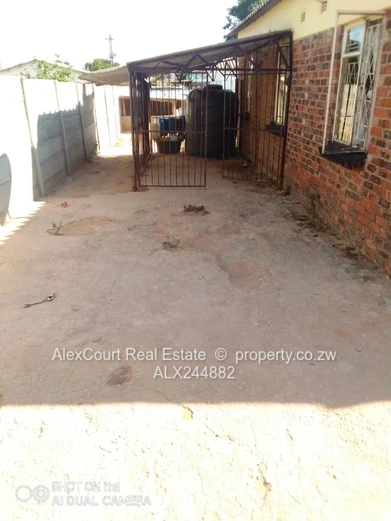 Aquatic Centre Chitungwiza Hose Available!