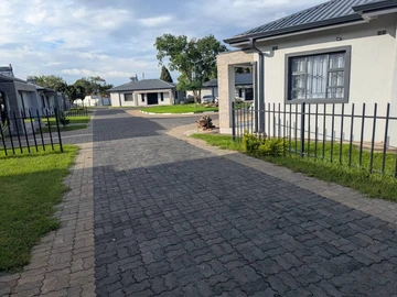 3 Bedroom Garden Flat