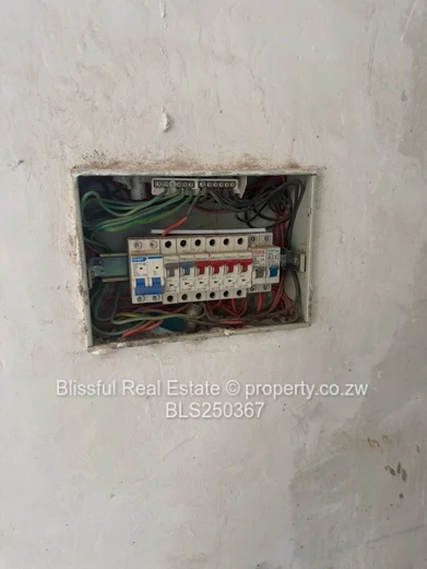 Modern 3 bed Helensvale Apartment for sale