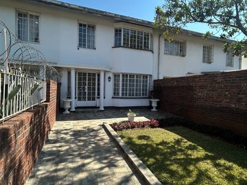 2 Bedroom Garden Flat