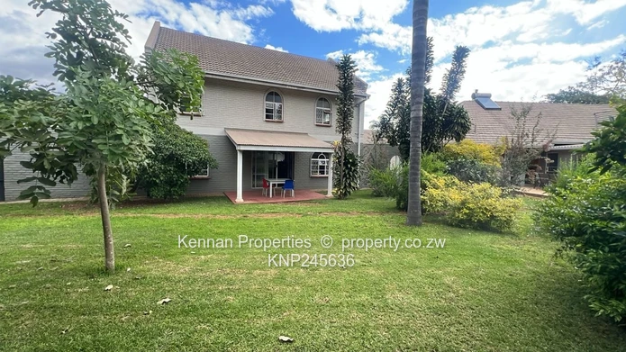 Office space/showroom in an excellent location on Enterprise Road