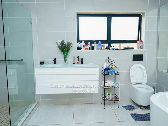 Modern Double-Storey 6-Bed Furnished Home — Shawasha Hills