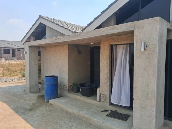 2 Bedroom House