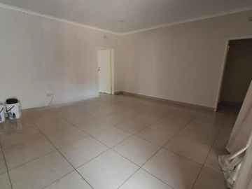 6 Bedroom Flat & Apartment