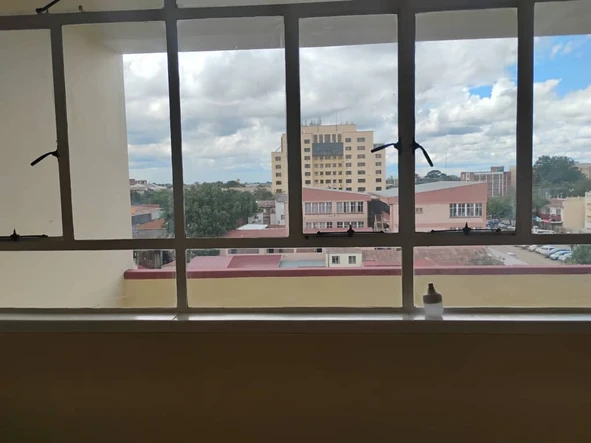 2 Bedroom Flat & Apartment