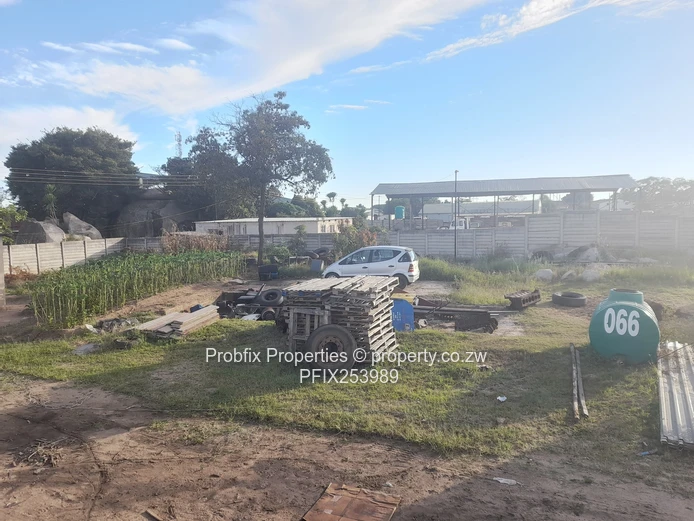 Prime Industrial Stand for Sale in Ruwa