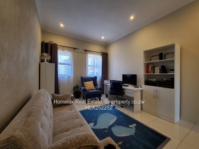 Exquisite 3 Bed Garden Flat In Greendale To Rent 