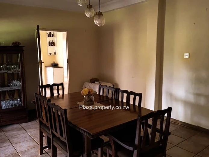 6 bedroom house for rent in Borrowdale