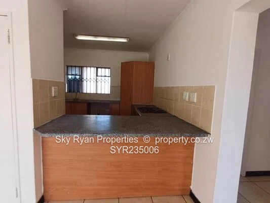 South Africa, Bloubosrand Flat For Sale