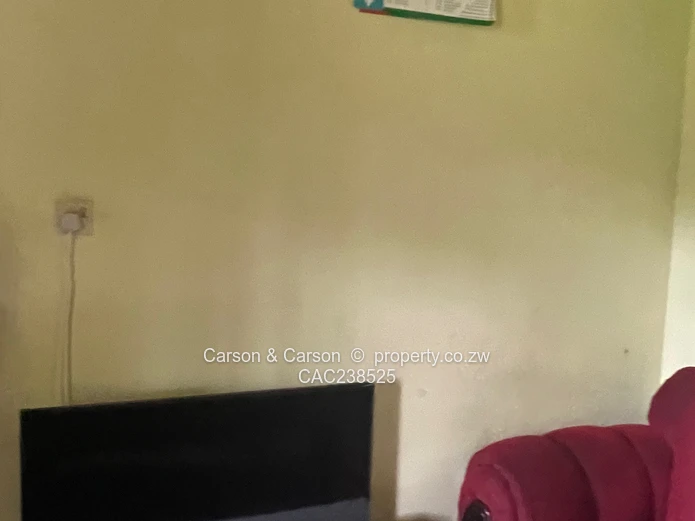 Strategically positioned Oldie house for sale 