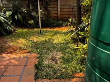 2 Bedroom Flat & Apartment