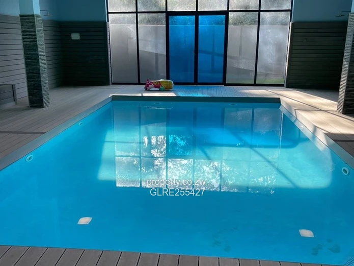Modern Avondale 3BR Flat — Pool, Borehole & Gym