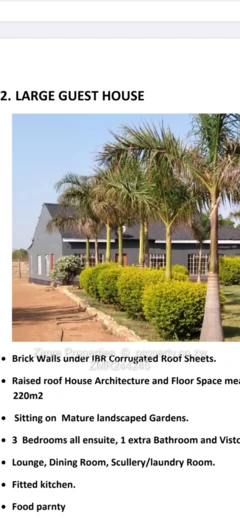 Two big Houses for sale at Sabonabona Kadoma residential area, on 1 hectare stand (Sole Mandate)