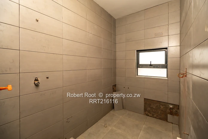 3-Bed Simplex Units with Garden & Borehole