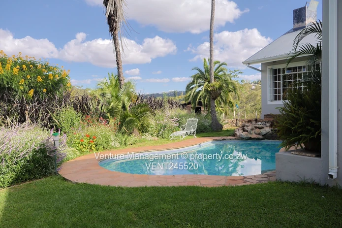 Elegant Estate Living on Expansive Grounds – Umwinsidale