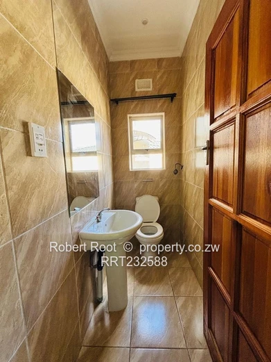 3 Bedroom Apartment To Rent In Helensvale 