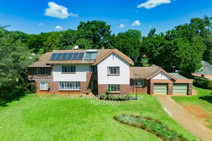 Charming Double-Storey Residence in Alexandra Park For Sale (Sole Mandate)