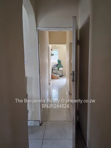 Budiriro 4 – Neat Home for Sale
