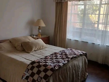 2 Bedroom Flat & Apartment